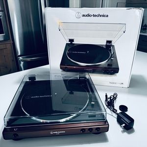 Audio-Technica Fully-Automatic Turntable